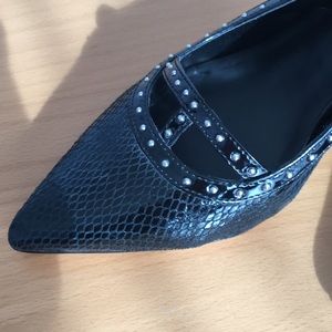 WHBM pointed toe slingback pump Megan Size 8